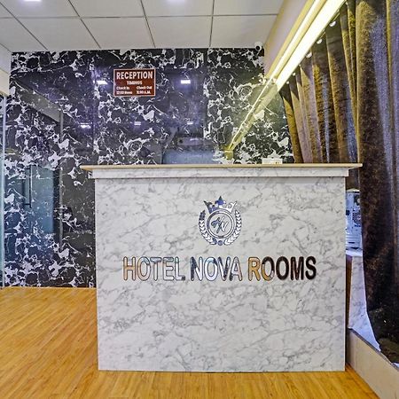 Hotel O Nova Rooms Surat Exteriör bild